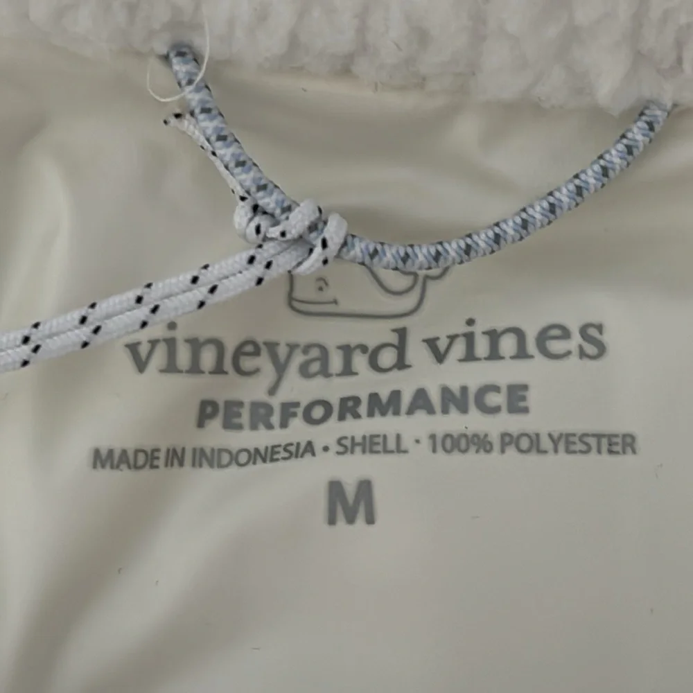 NWT VINEYARD VINES WHITE VEST - MEDIUM - Picture 10 of 13